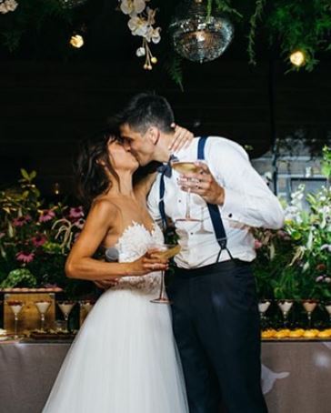 Nuria Moreno and Gerard Moreno on their wedding day